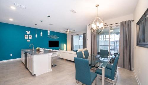 4830FA TOWNHOUSE 4 BEDROOMS & 3 BATHROOMS + POOL