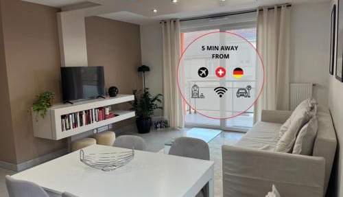 A few steps from BASEL with Balcony and free private Parking