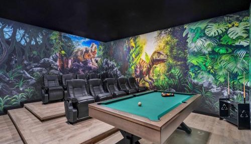 Feel the magic in this huge 7BR Disney Villa! w Theater Arcade Pool Spa
